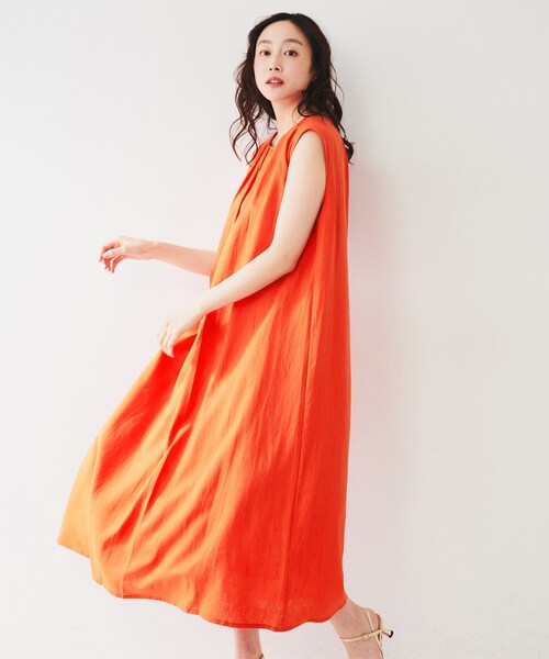 【匿名配送】 UNTITLEDワンピース✨ UNTITLED ワンピース 「シアー／夏ワンピ」レーヨン麻ワンピース