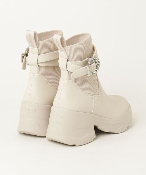 ダイアナ　クリスタルバックル付きショートブーツ【最終値下】 diana（プラスダイアナ） ブーツ 「軽量」クリスタルバックル ショート