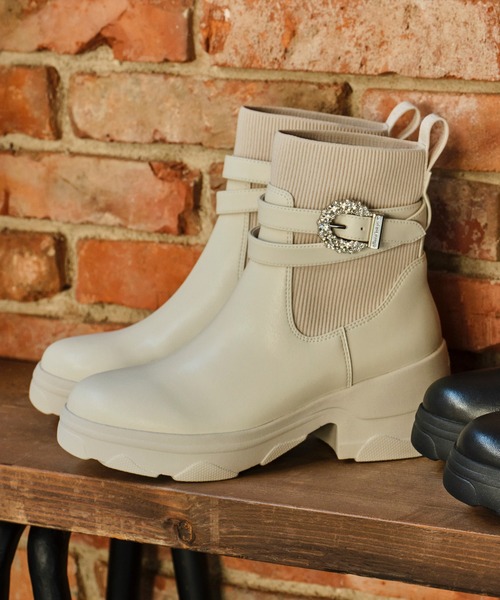 COLBY FLAT クリスタル付き レザー アンクルブーツ 2ベルトルーズカバーZIP厚底ブーツ | VOLCAN&APHRODITE