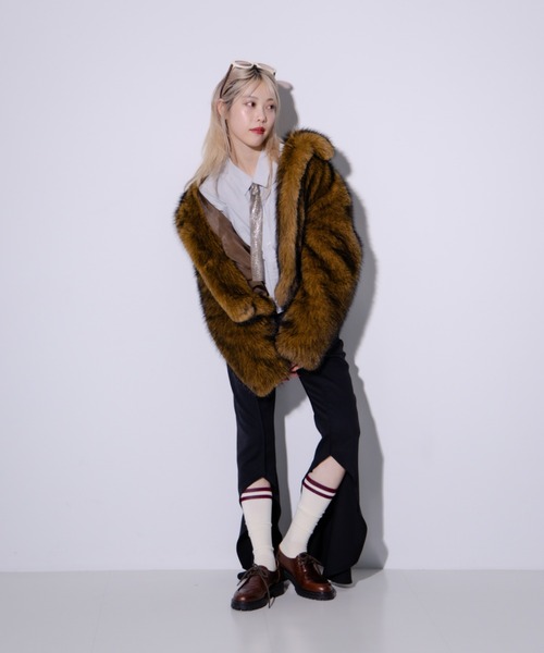 値下げ⭐︎今季Ray BEAMSフェイクファー ショート ブルゾン グレー Ray BEAMS（レイ ビームス）フェイクファー ショート ブルゾン