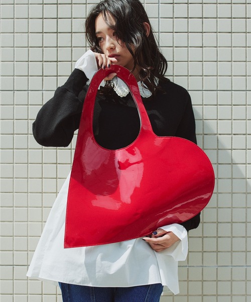 Narcissus（ナルシス） トートバッグ ビッグハートパテントショルダー
