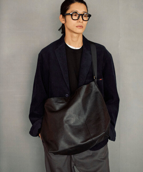 美品 Firsthand 2WAYレザーメッセンジャーバッグ 牛革 Firsthand（ファーストハンド） ショルダーストラップ ショルダー