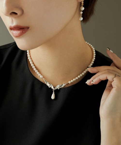 niana ネックレス パールチャームビジューネックレス レディース