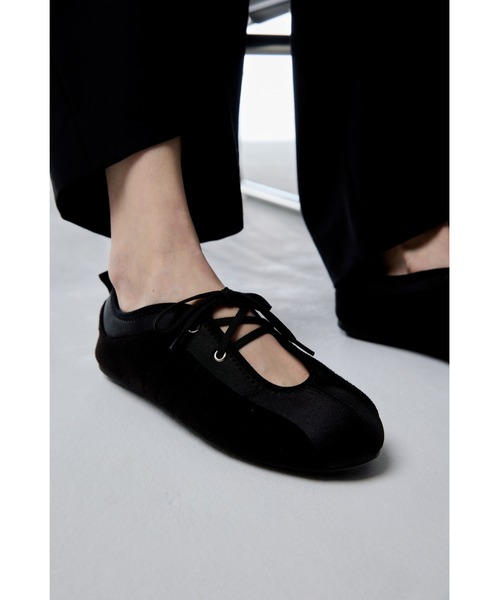 美品 un/ neu ラバー ソール フラットシューズ un/neu バレエシューズ パンプス ラバーソールレースアップ