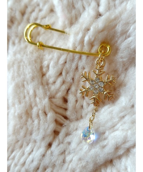 TONE（トネ） ブローチ 「MUURABBTI」雪の結晶とキラキラ雫の
