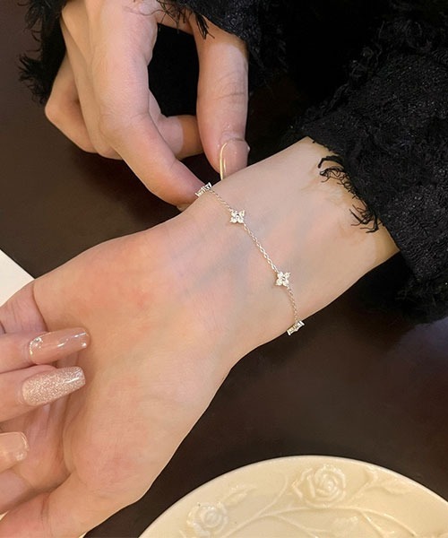 ARCHIVER ブレスレット 「Bz」フラワーモチーフシルバーブレスレット