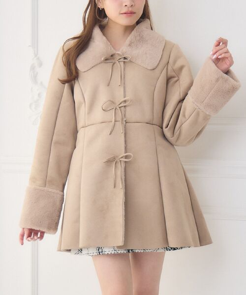 【美品】アルベルタ フェレッテイ レディースコート イタリア製　お洒落なコート Louere（ルエレ） コート チェスターコート ミドル丈ウエストシェイプ