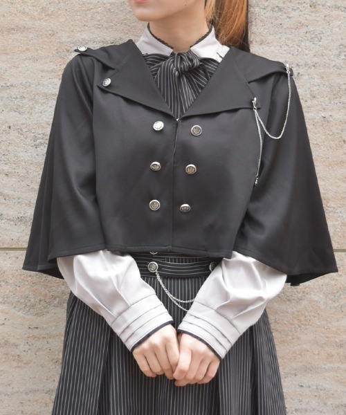 チェーン付き ケープ axesfemme 黒 axes femme（アクシーズ ファム） ブルゾン アウター チェーン付フード