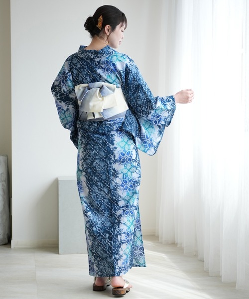 浴衣　有松絞り　華やかな青色のにじみに大柄の花 utatane 浴衣 有松絞り浴衣3点セット 涼花あそび レディース