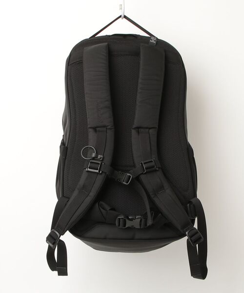 Arc'teryx ブラック リュック ARC'TERYX（アークテリクス） ワンポイントリュック - ブラック メンズ