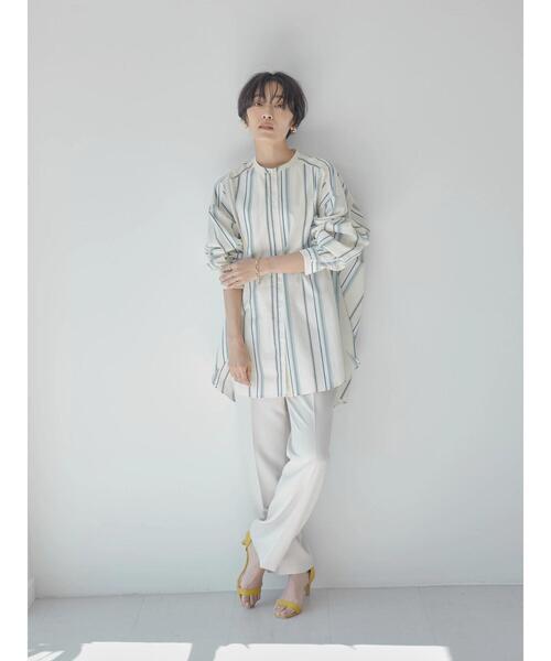 yori 新品未使用タグ付 ノーカラーシャツチュニック HUG.U（ハグユー） トップス ロングシャツ ナチュラル ブラウス ノー