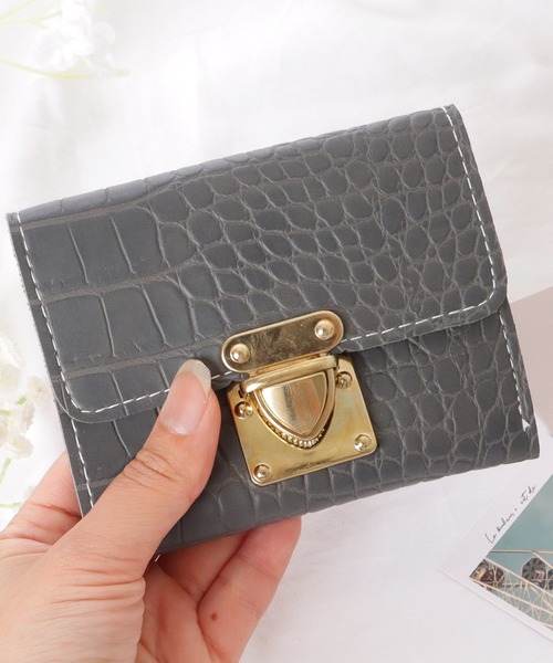 【新品未使用】イビサ　クロコ型押しレザー　スリムウォレット Lace Ladies 財布 クロコ 型押し 三つ折り スリム ウォレット