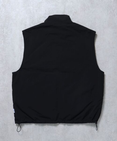 値下不可　COS ナイロンリバーシブルベスト　M/L 値下不可 COS ナイロンリバーシブルベスト M/L