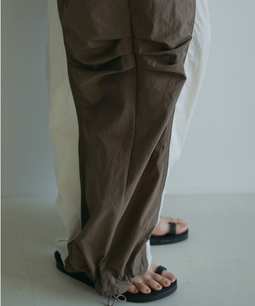 Bicolor Parachute Pants anuke 36 ブラウン　新品 ànuke online store（アンヌーク） / Bicolor Parachute
