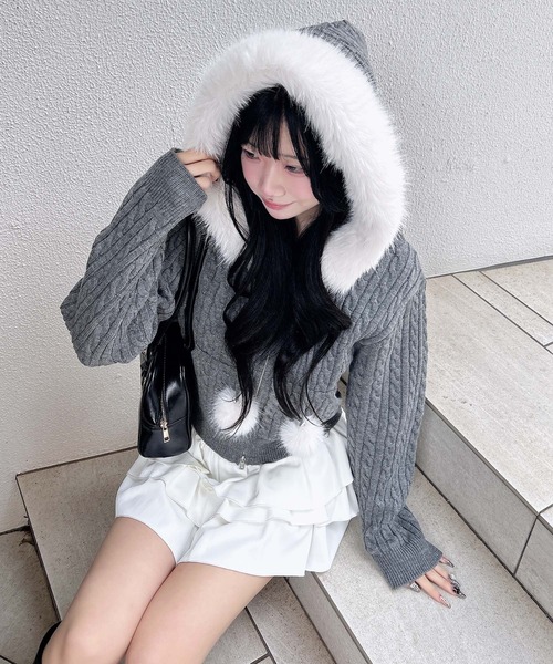 INGNI（イング） パーカー ポンポン付フェイクファーケーブルニット