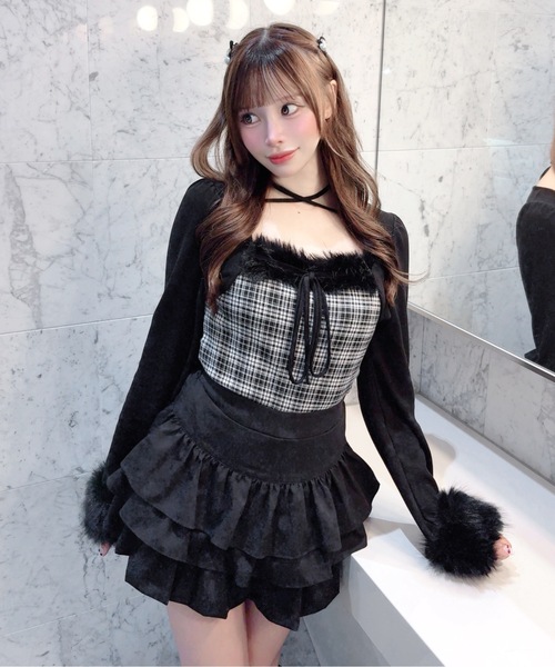 one way（ワンウェイ） tシャツ ファー付きボレロ風トップス