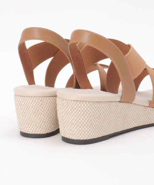 週末値下げLAOCOONTE Ava Suede Square サンダル38 ikka（イッカ） サンダル ウェッジラバーベルトサンダル レディース