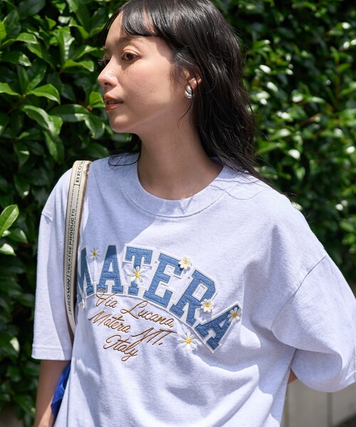  Jeans ビッグロゴ Tシャツ セール】ビッグロゴデイジーTシャツ（Tシャツ/カットソー