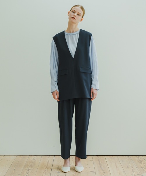 ベスト ジレ 「WHYTO. / ホワイト」 SLIT NECK COCOON VEST レディース WHYTO ベスト ジレ 「WHYTO. / ホワイト」 SLIT NECK COCOON