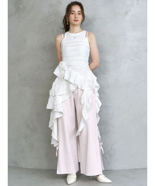 CALNAMUR ローズアシンメトリーヘムロングワンピース　ホワイト CALNAMUR ワンピース ROSE ASYMMETRIC HEM LONG OP/ローズ