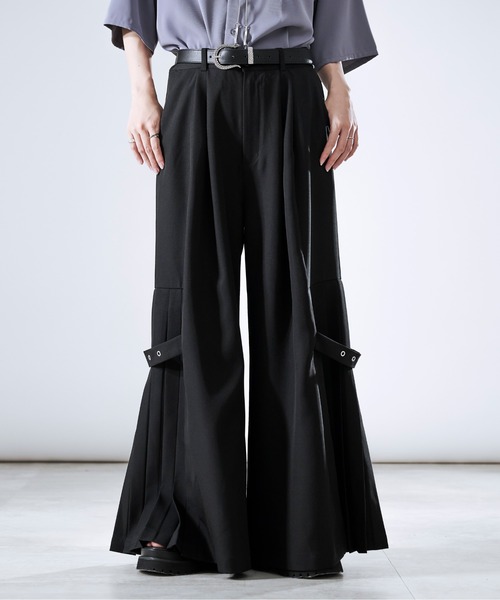 Ellino Loset サイドプリーツハトメベルトパンツ X-Small Ellino Loset サイドプリーツハトメベルトパンツ X-Small - メルカリ