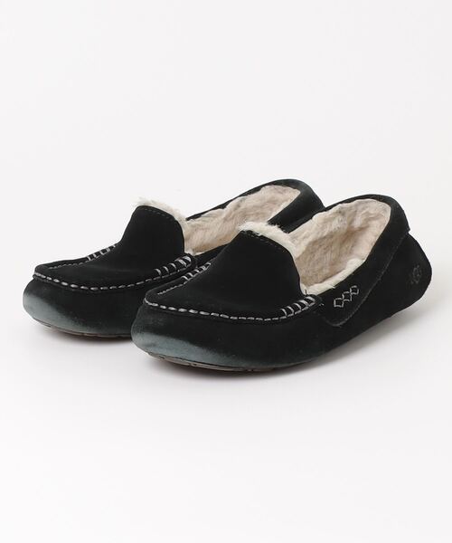 美品UGG モカシン 黒 UGG Australia（アグオーストラリア） 「UGG」 モカシンシューズ 25