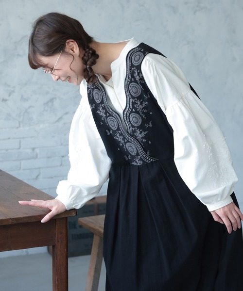 soulberry（ソウルベリー） ワンピース たっぷり刺繍のワンピース