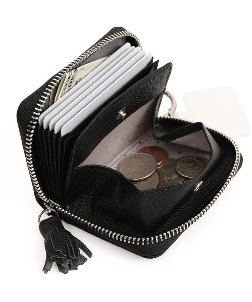 perche（ペルケ） 財布 perche / マルチスタッズジャバラチャーム