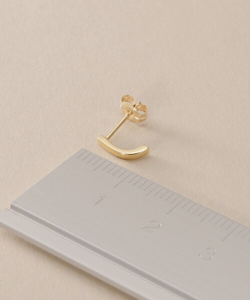 COCOSHNIK（ココシュニック） ピアス K10カーブライン スタッドピアス