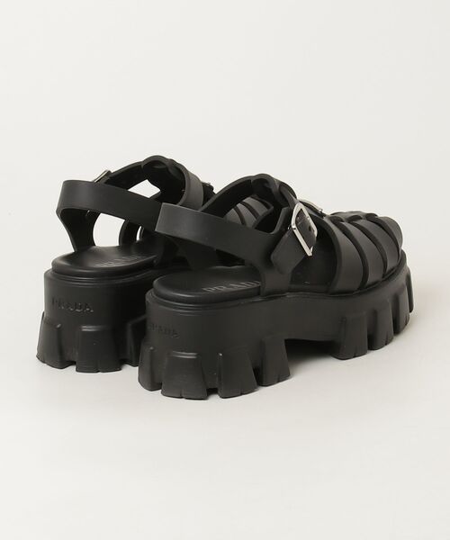 【早い者勝ち】PRADA トライアングル ロゴフィッシャーマンラバーサンダル PRADA（プラダ） トライアングルロゴ フィッシャーマン フラット