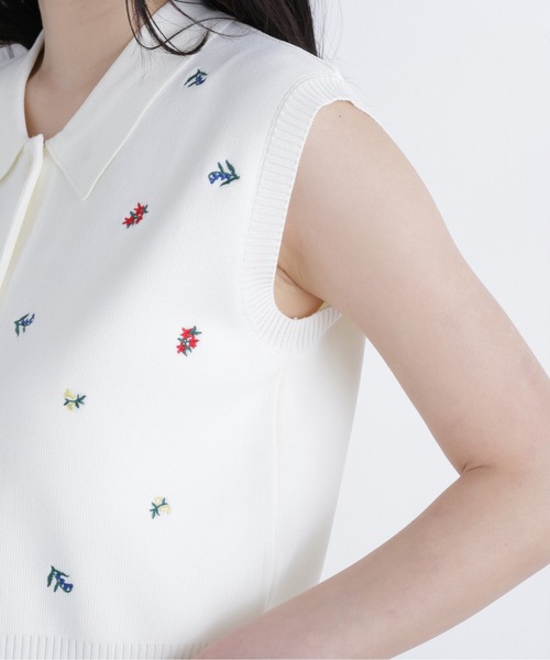 ポロシャツ ポロ ポロカラーフラワー刺繍ニット レディースの画像