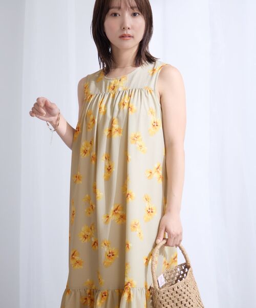 新品未使用　familiar イエロー花柄ワンピース COHINA（コヒナ） ワンピース ブラッシュフラワーティアードワンピース