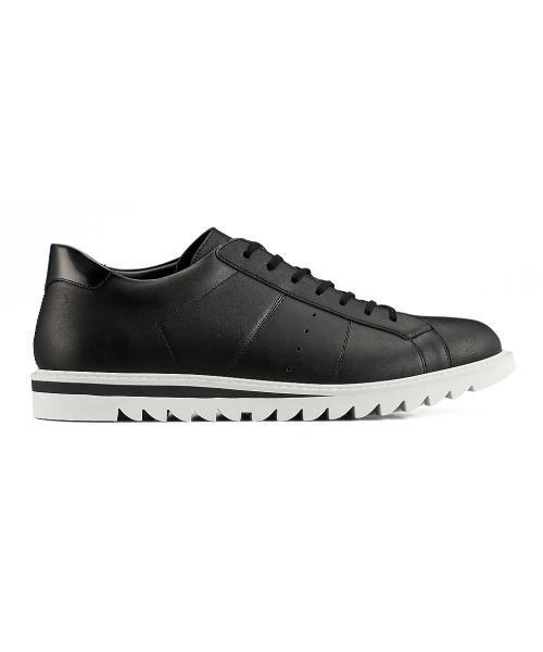 さちこ極美品THE ONITSUKA スニーカーCOURT-T シャークソ THE ONITSUKA スニーカー 「THE ONITSUKA」COURT-T / コート