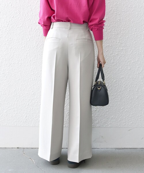 AMIW ワイド クロップド パンツ ネイビー AMIW ワイド クロップド パンツ ネイビー