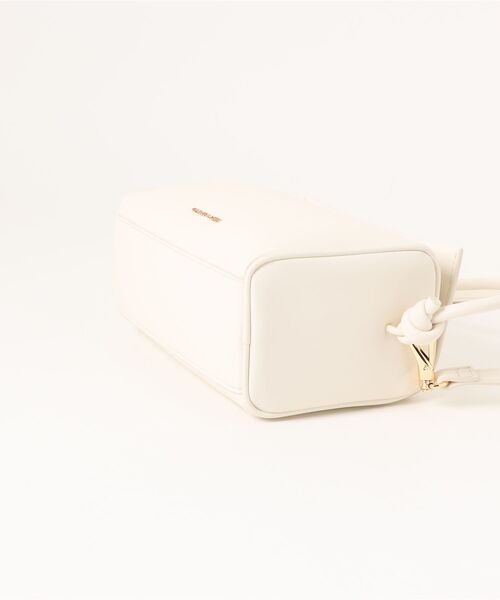 CHARLES & KEITH◆Sammie ノットハンドルボックスバッグ◆送料込 CHARLES & KEITH◇Sammie ノットハンドル ロングバッグ◇送料込