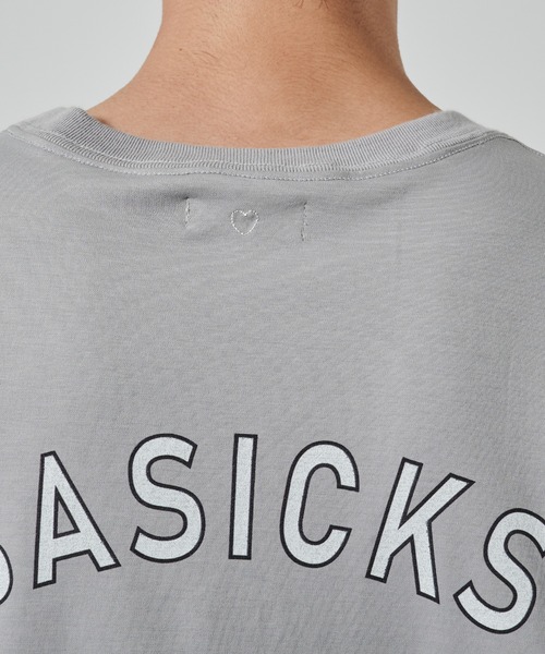 BASICKS（ベイシックス） tシャツ 「BASICKS」Football Print T-Shirts