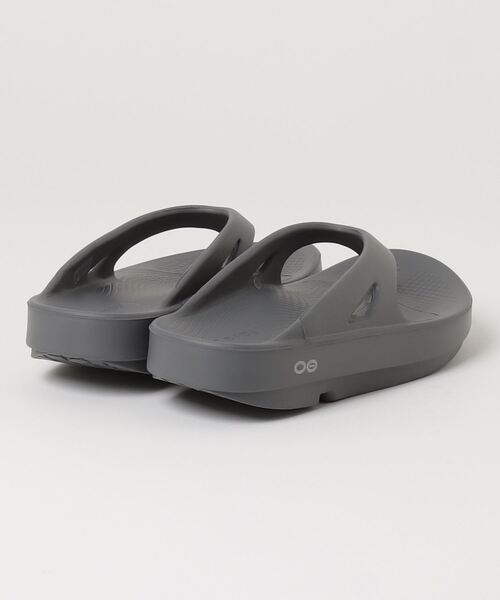 「OOFOS」 フラットサンダル 8 ブラック レディース_画像2