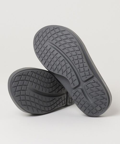 「OOFOS」 フラットサンダル 8 ブラック レディース_画像3