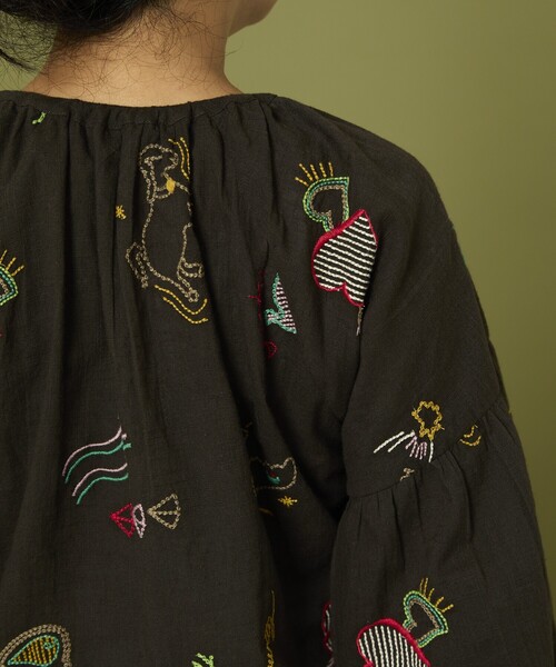 Freada（フリーダ） ワンピース モチーフ刺繍 柄 ワンピース