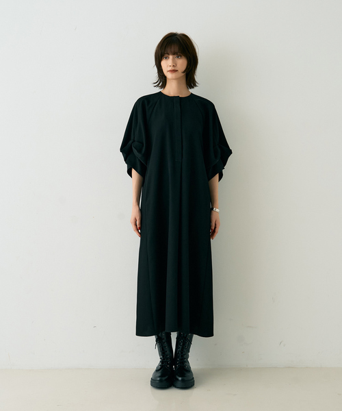 【新品未使用】TICCA ツイストスリーブワンピース　オケージョン可能 TICCA ツイストスリーブワンピース オケージョン可能 TICCA