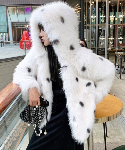 ジャケット ノーカラージャケット ドットフェイクファーフード付き