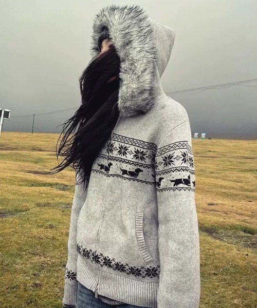 FUNdaysion tシャツ ノルディック柄ファー付きニットパーカー