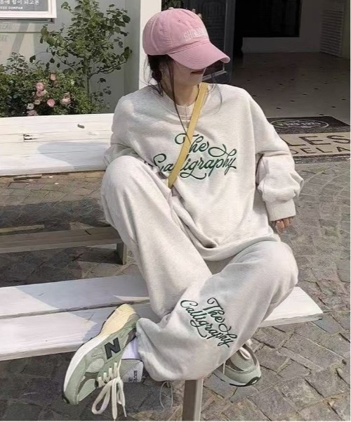 【最終値下げ】Juvenile Delinquent ホワイトセットアップ shameless セットアップ ロゴスウェットセットアップ レディース