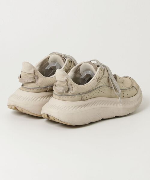 「UGG」 ローカットスニーカー 24cm ベージュ レディース_画像2