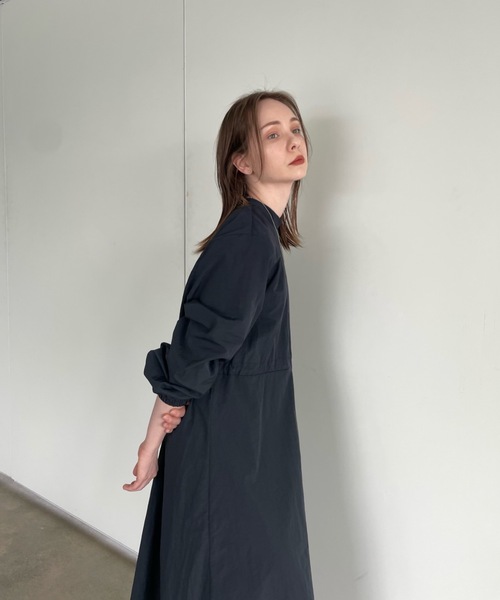 Didot.showroom ワンピース バックオープンナイロンワンピース