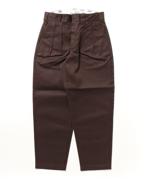 HOLIDAY × DICKIES 2TUCK PANTS チノパン　テーパード HOLIDAY「DICKIES 2TUCK PANTS 」beige. | gouter le