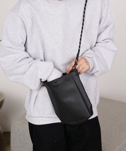 [美品] UNIVERSAL OVERALL ショルダーバック ユニバーサルオーバーオール UNIVERSAL OVERALL バッグ メッシュ