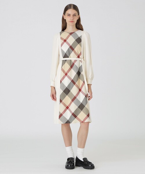 BLUE LABEL CRESTBRIDGE（ブルーレーベルクレストブリッジ