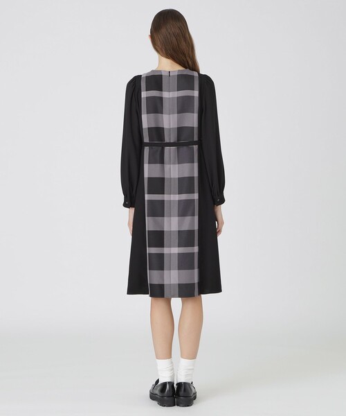 BLUE LABEL CRESTBRIDGE（ブルーレーベルクレストブリッジ