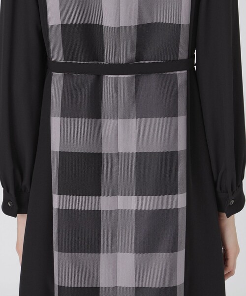 BLUE LABEL CRESTBRIDGE（ブルーレーベルクレストブリッジ